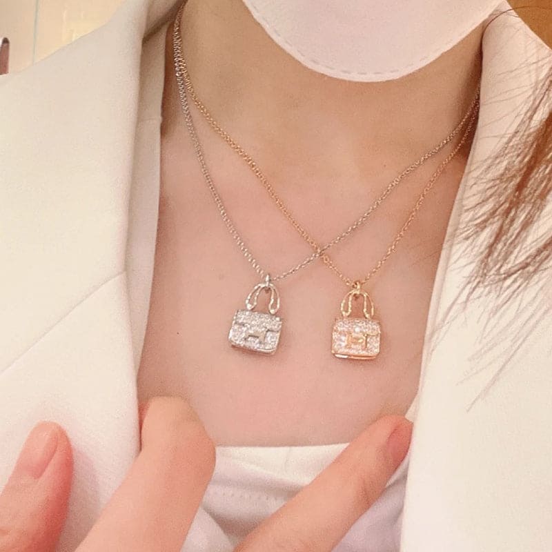 18K Amulettes Constance Pendant Hermes Necklace
