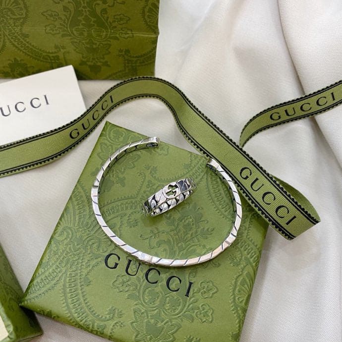 Double Gucci Interlocking Gucci Cuff Bracelet