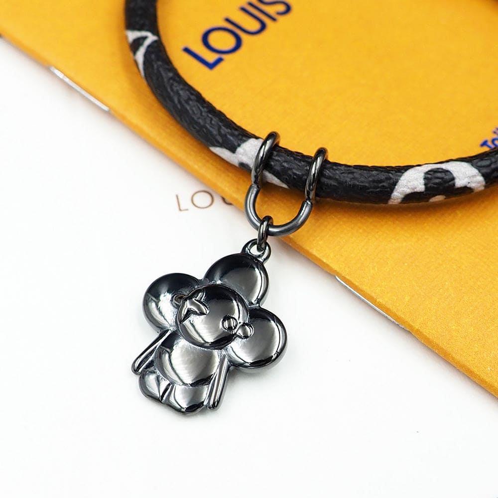 18K Louis Vuitton Hang It Bracelet