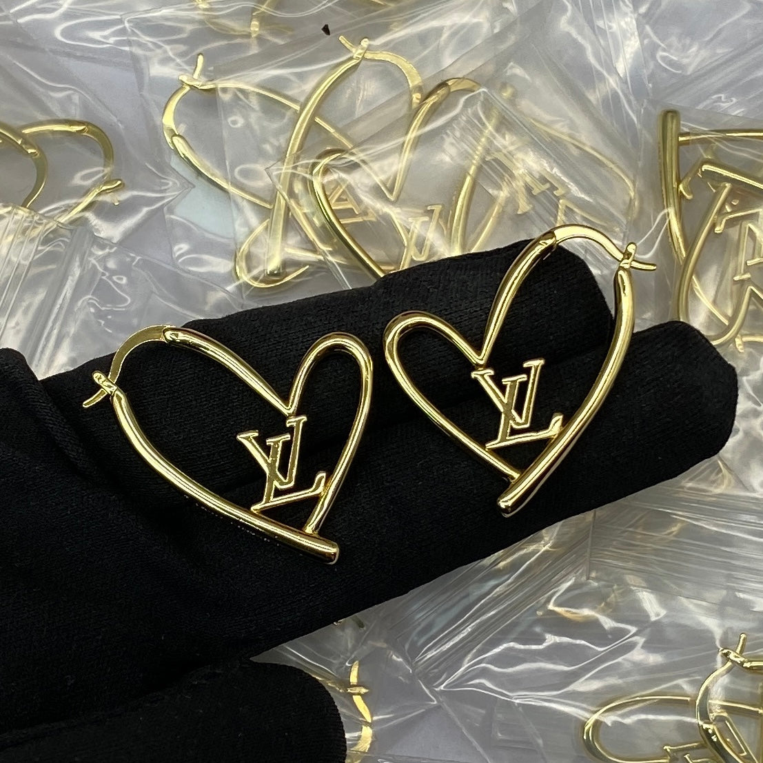 18K Louis Vuitton Fall in Love Earrings